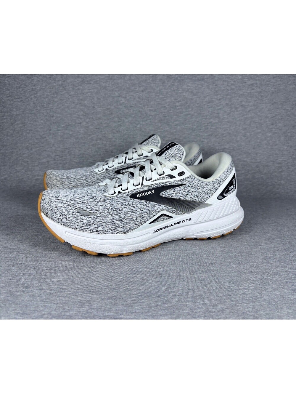 Brooks Adrenaline GTS 23 Women's Running Shoes Sneakers White Black Size 7.5
